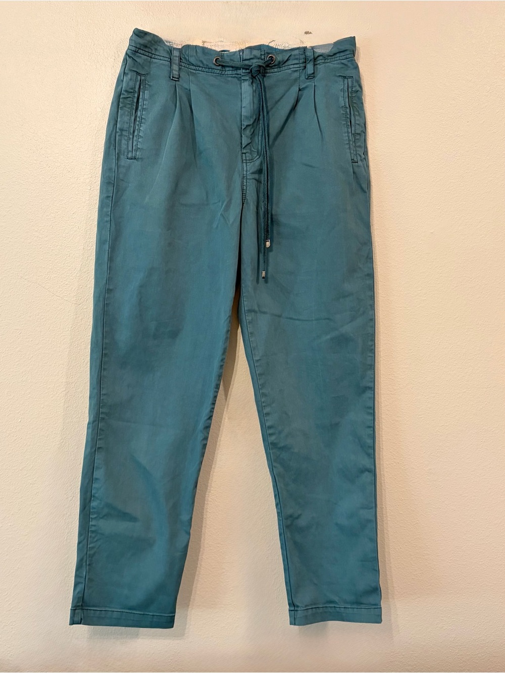Anthropologie Pilcro
Low-Rise Pleated Chino Pants in Dark Teal Women’s Sz S